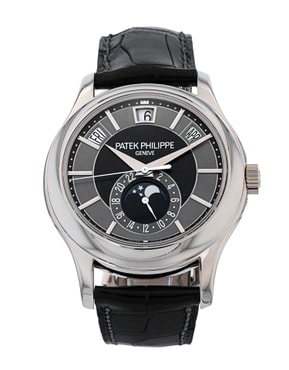 Browse our selection of automatic watches from prestigious brands such as Blancpain, Bell & Ross, Breitling and Rolex.